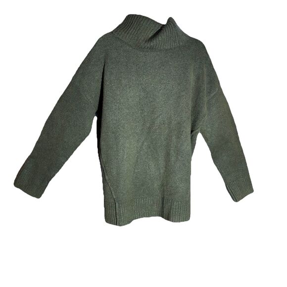 Andree By Unit oversizes Women's Olive Green Turtleneck Sweater Size Small - Picture 2 of 14